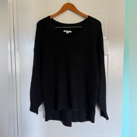 Oversized V-neck Sweater - Picture 4 of 6